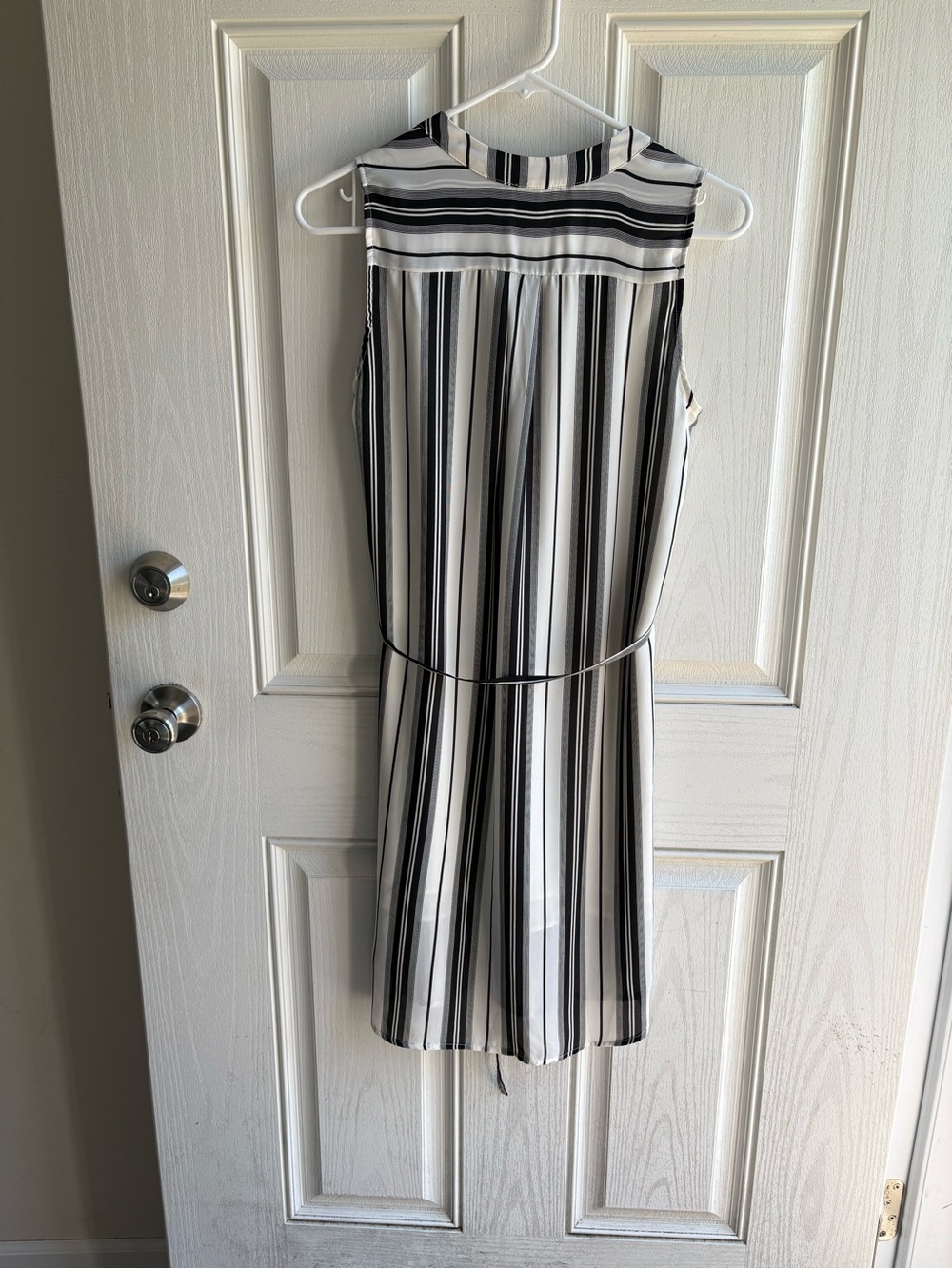 H&M Sleeveless Vertical Stripe Mini Dress in Black and White - Picture 4 of 5
